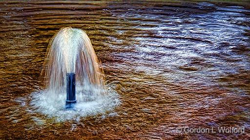 Wimpy Fountain_35090.jpg - Photographed at Smiths Falls, Ontario, Canada.